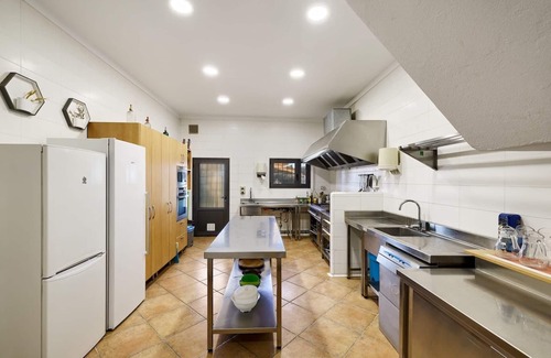 Vilanant House | Holiday house Vilanant for 8 - 21 persons with 8 bedrooms - Holiday home
