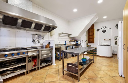 Vilanant House | Holiday house Vilanant for 8 - 21 persons with 8 bedrooms - Holiday home
