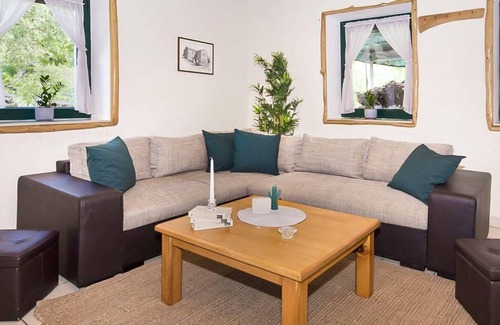 Zmijavci House | Holiday house Zmijavci for 6 - 8 persons with 3 bedrooms - Holiday house