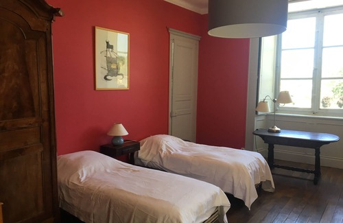 Tailly Other | Holiday in a property in a valley. Heated pool