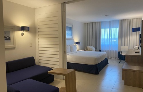 Playa Diamante Hotel | Holiday Inn Acapulco La Isla by IHG