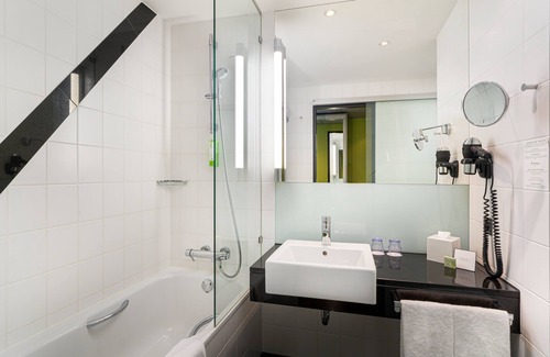 Bumpliz-Oberbottigen Hotel | Holiday Inn BERN-WESTSIDE by IHG