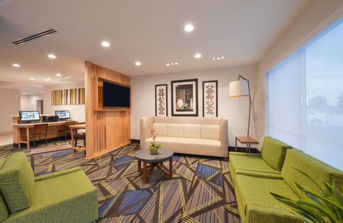 Burnside Hotel | Holiday Inn Express Donaldsonville by IHG