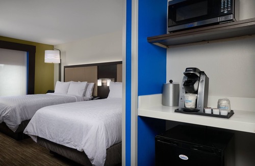 Lockport Hotel | Holiday Inn Express Buffalo NE Lockport by IHG