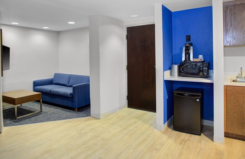 Bermuda Hotel | Holiday Inn Express Chester by IHG