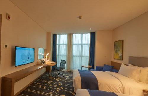 Chongqing University Town Hotel | Holiday Inn Express Chongqing University Town by IHG