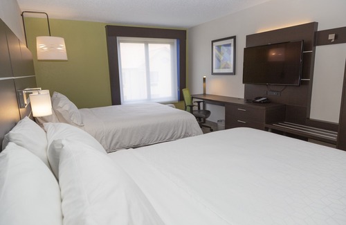 Garner Hotel | Holiday Inn Express Clayton by IHG