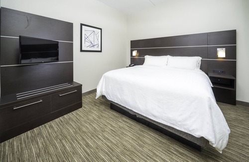 Garner Hotel | Holiday Inn Express Clayton by IHG