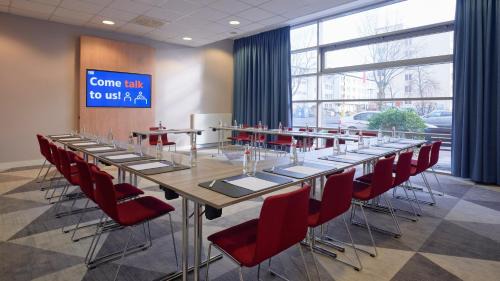Gutleutviertel Hotel | Holiday Inn Express Frankfurt Messe by IHG