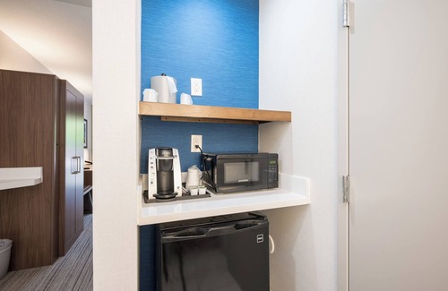 Grover Beach Hotel | Holiday Inn Express Grover Beach by IHG