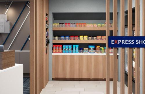 Hamilton Hotel | Holiday Inn Express Hamilton - Upper James by IHG