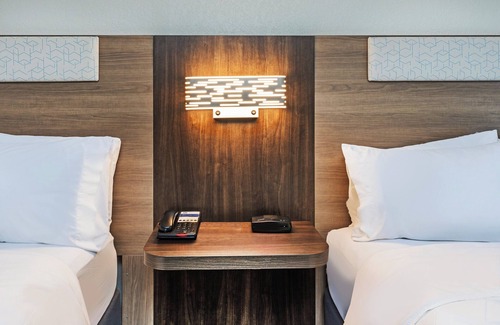 Harvey Hotel | Holiday Inn Express Harvey-Marrero by IHG