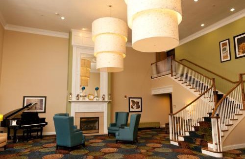 Normal Hotel | Holiday Inn Express Hotel & Suites Bloomington-Normal University Area by IHG