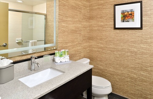 Peekskill Hotel | Holiday Inn Express Hotel & Suites Peekskill -Lower Hudson Valley by IHG