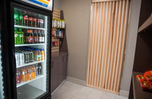 Norfolk Hotel | Holiday Inn Express Hotel & Suites Norfolk by IHG
