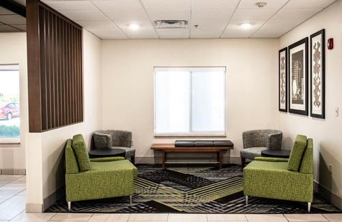Sedalia Hotel | Holiday Inn Express Hotel & Suites Sedalia by IHG