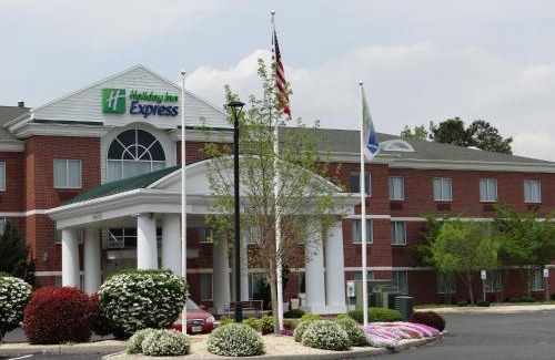 Delmar Hotel | Holiday Inn Express Hotel & Suites Salisbury - Delmar by IHG