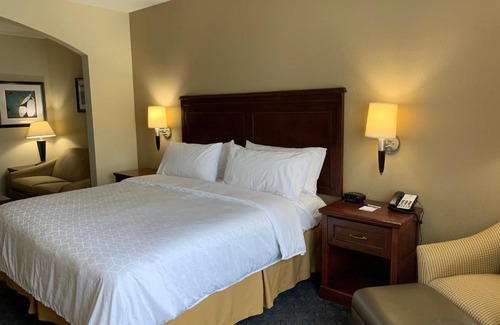 Pampa Hotel | Holiday Inn Express Hotel & Suites Pampa by IHG