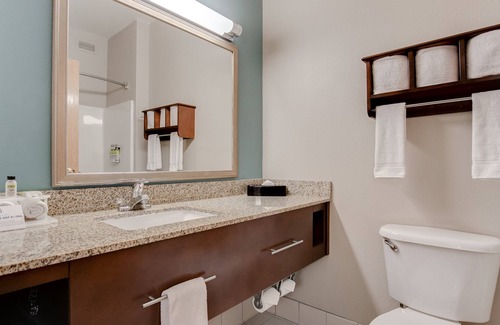 St. Cloud Hotel | Holiday Inn Express Hotel & Suites St. Cloud by IHG