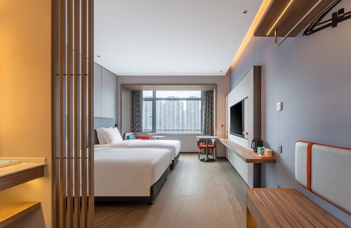 Pengjiang Hotel | Holiday Inn Express Jiangmen East Station by IHG