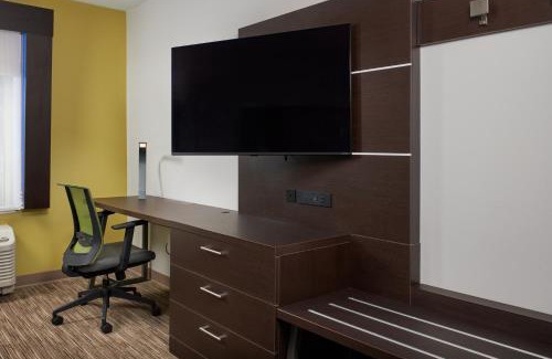 Lockport Hotel | Holiday Inn Express - Lockport by IHG