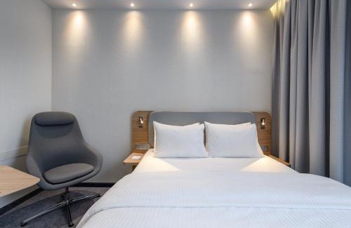 Erding Hotel | Holiday Inn Express Munich Airport - Erding by IHG
