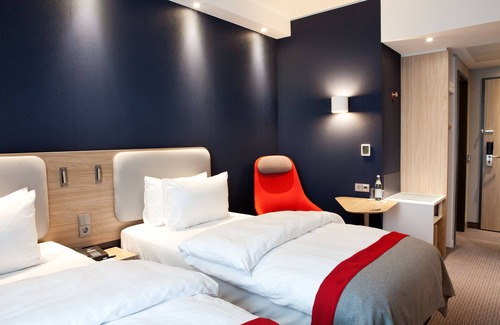 Oberhausen Hotel | Holiday Inn Express Oberhausen by IHG