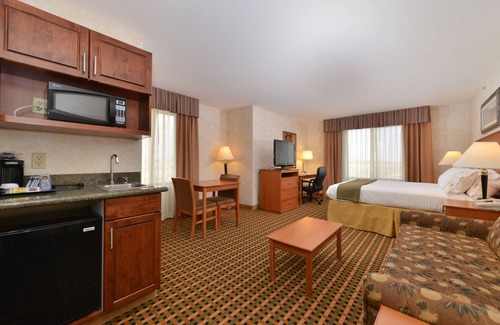 Rawlins Hotel | Holiday Inn Express Rawlins by IHG