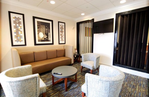 Clear Spring Hotel | Holiday Inn Express & Suites Clear Spring by IHG