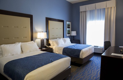 Edwardsville Hotel | Holiday Inn Express & Suites Edwardsville by IHG