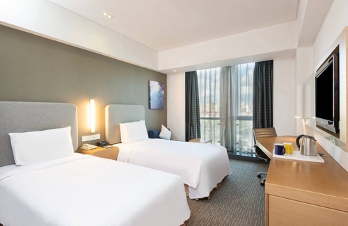 Putuo Hotel | Holiday Inn Express Shanghai Jinsha by IHG