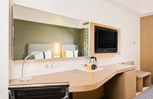 Putuo Hotel | Holiday Inn Express Shanghai Jinsha by IHG