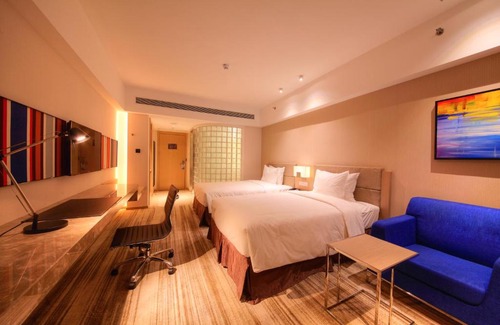 Huanggu Hotel | Holiday Inn Express Shenyang Tawan, an IHG Hotel