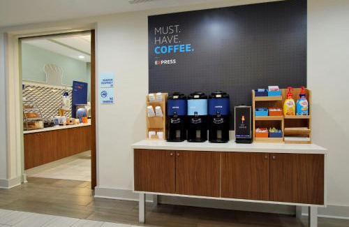 Reynoldsburg Hotel | Holiday Inn Express & Suites Columbus East - Reynoldsburg by IHG