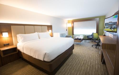 Springfield Hotel | Holiday Inn Express & Suites Nashville North - Springfield by IHG