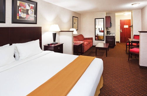 Carrollton Hotel | Holiday Inn Express & Suites Carrollton by IHG