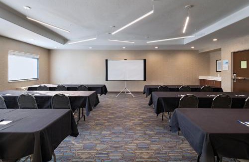 Cedar Park Hotel | Holiday Inn Express & Suites Cedar Park (Nw Austin) by IHG