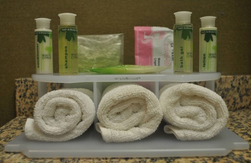 Grapeville Hotel | Holiday Inn Express & Suites Greensburg by IHG