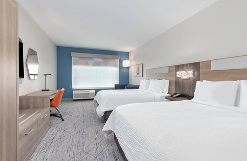 Del Valle Hotel | Holiday Inn Express & Suites Austin Airport East by IHG