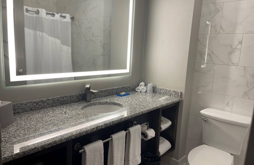 Gonzales Hotel | Holiday Inn Express & Suites Gonzales by IHG