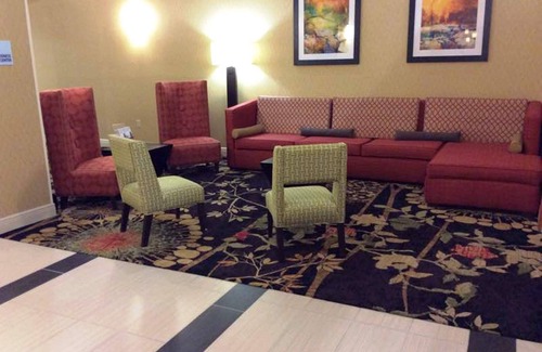 Forest Hotel | Holiday Inn Express & Suites Forest by IHG