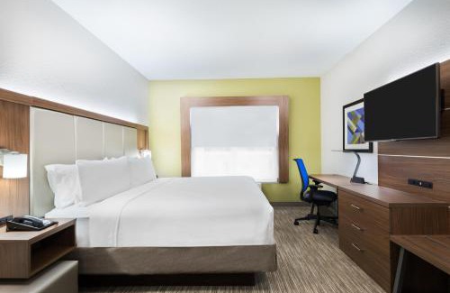 Summit Station Hotel | Holiday Inn Express & Suites - Columbus Airport East by IHG