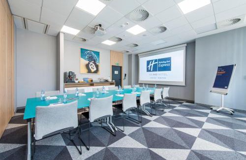 Mokotow Hotel | Holiday Inn Express Warsaw - Mokotow by IHG