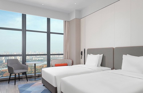 Optics Valley Hotel | Holiday Inn Express Wuhan East Lake by IHG