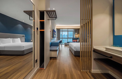 Cuiping District Hotel | Holiday Inn Express Yibin by IHG