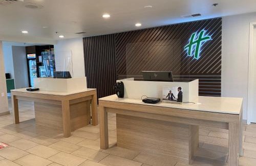 Wilsonville Hotel | Holiday Inn Portland- I-5 S Wilsonville by IHG