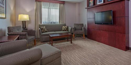 Bowling Green Hotel | Holiday Inn University Plaza-Bowling Green by IHG