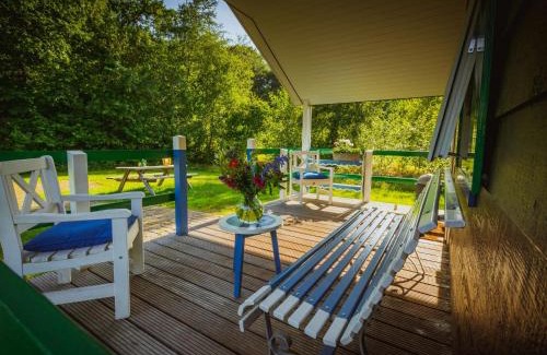 IJhorst Ski Chalet | Holiday Lodge in Staphorst with Pool Access