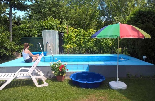 Keszthely Apartment | Holiday room with pool and air conditioning