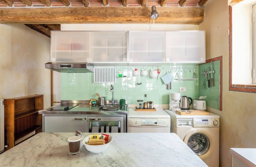 Nozanno Apartment | Holiday Studio 'Abbacca-là Appartamento 2' with Shared Pool and Wi-Fi